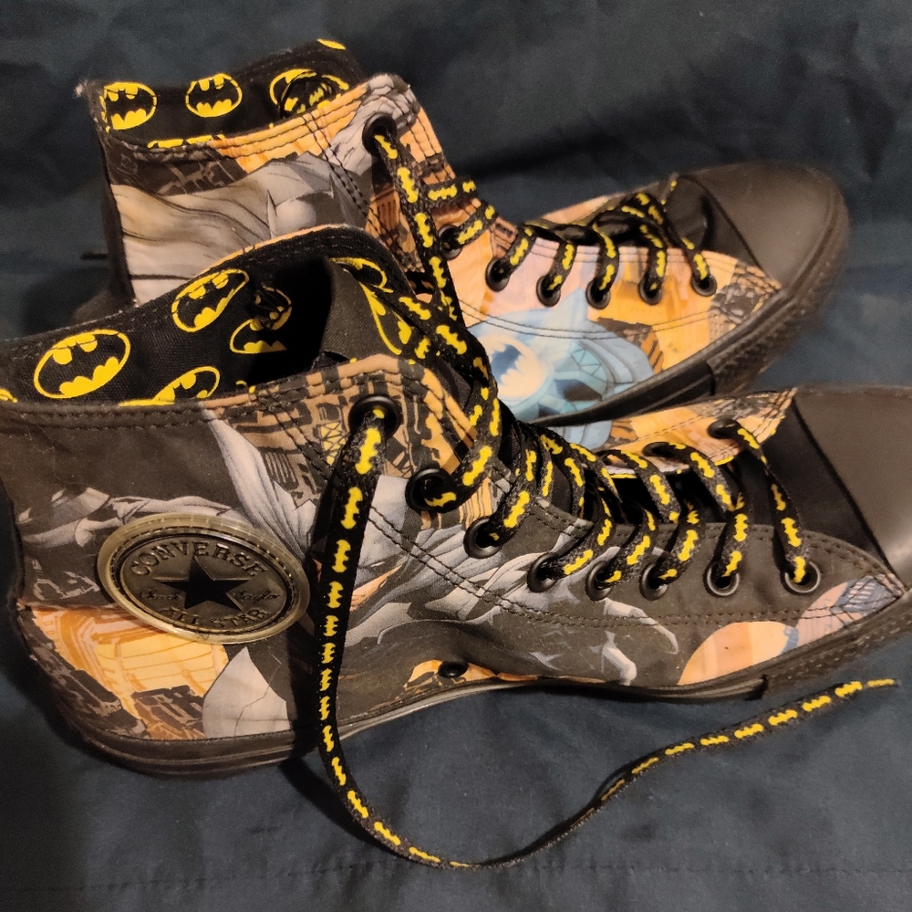 Batman Chuck Taylor Converse, Men's 11